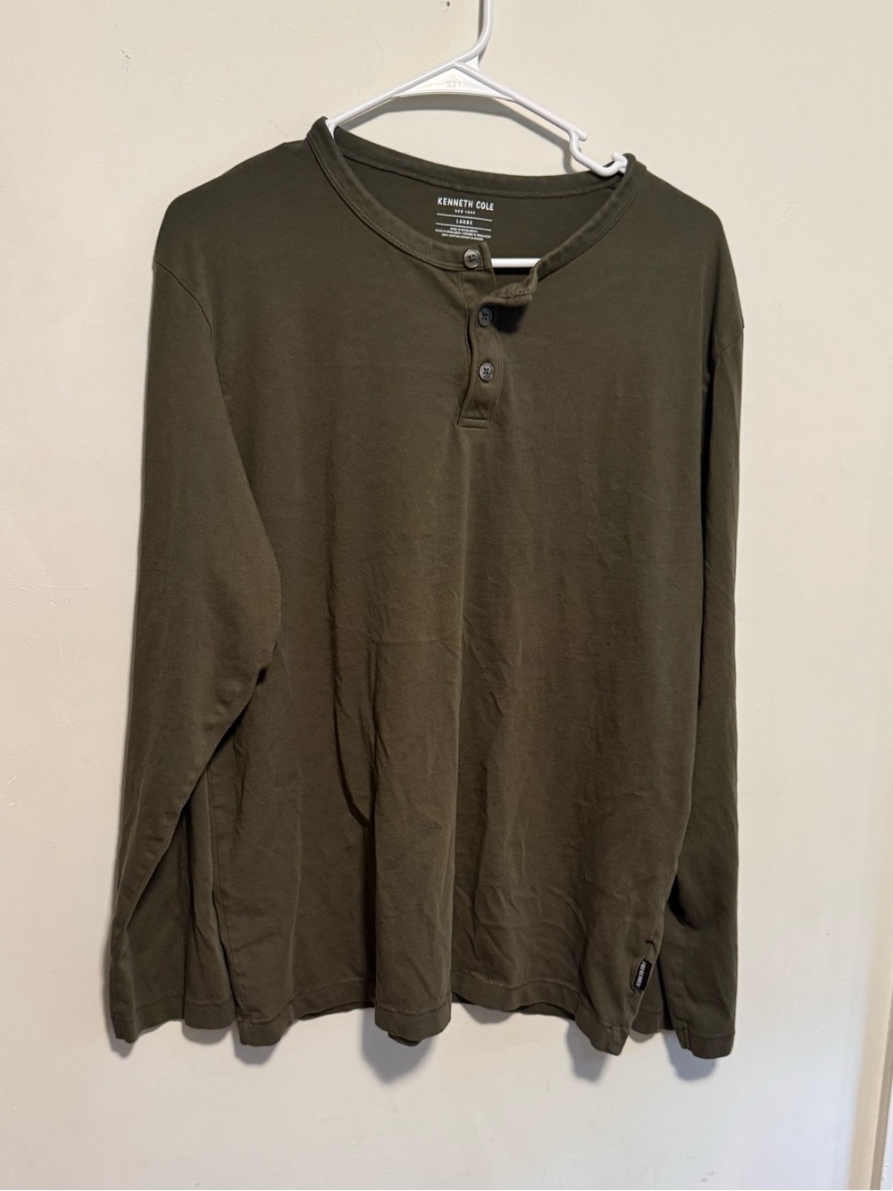 Kenneth Cole Olive Green Long-Sleeve Henley Shirt